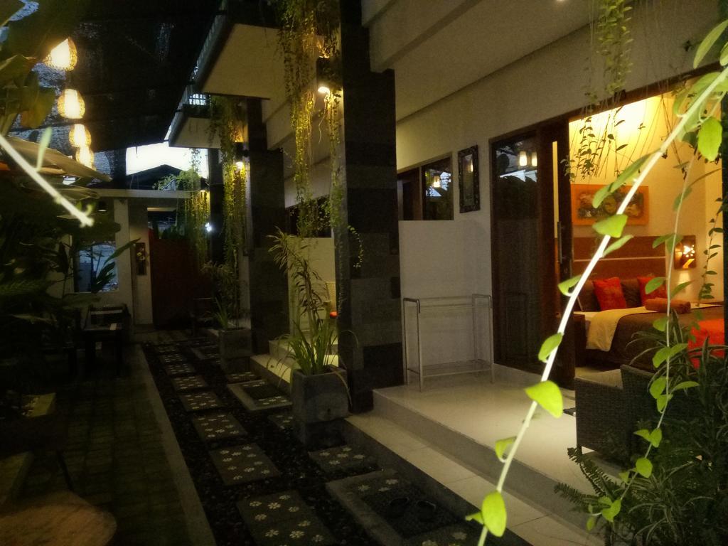 Pondok Sutya Hotel Kuta Lombok Exterior foto